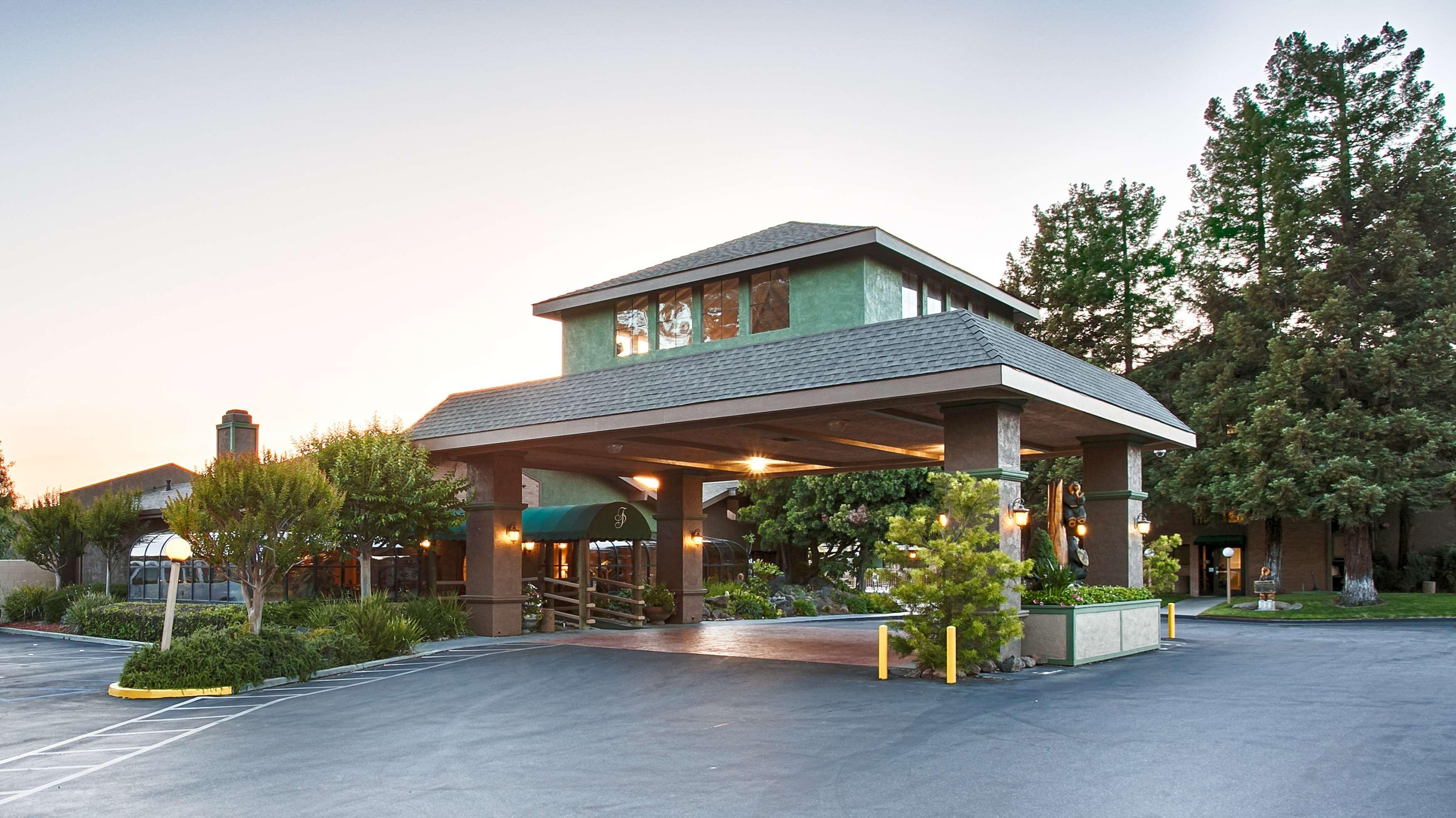 Best Western Plus Forest Park Inn Gilroy Exterior foto