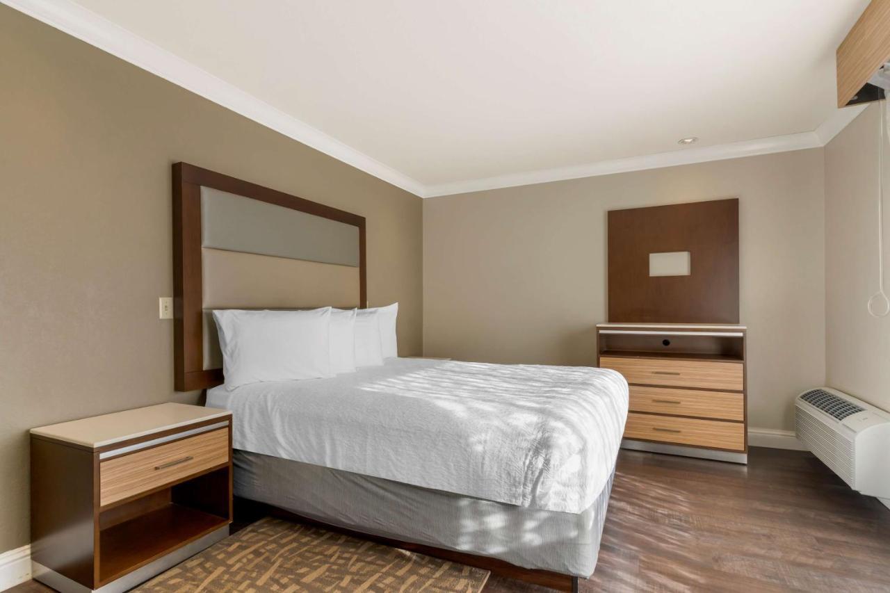 Best Western Plus Forest Park Inn Gilroy Exterior foto