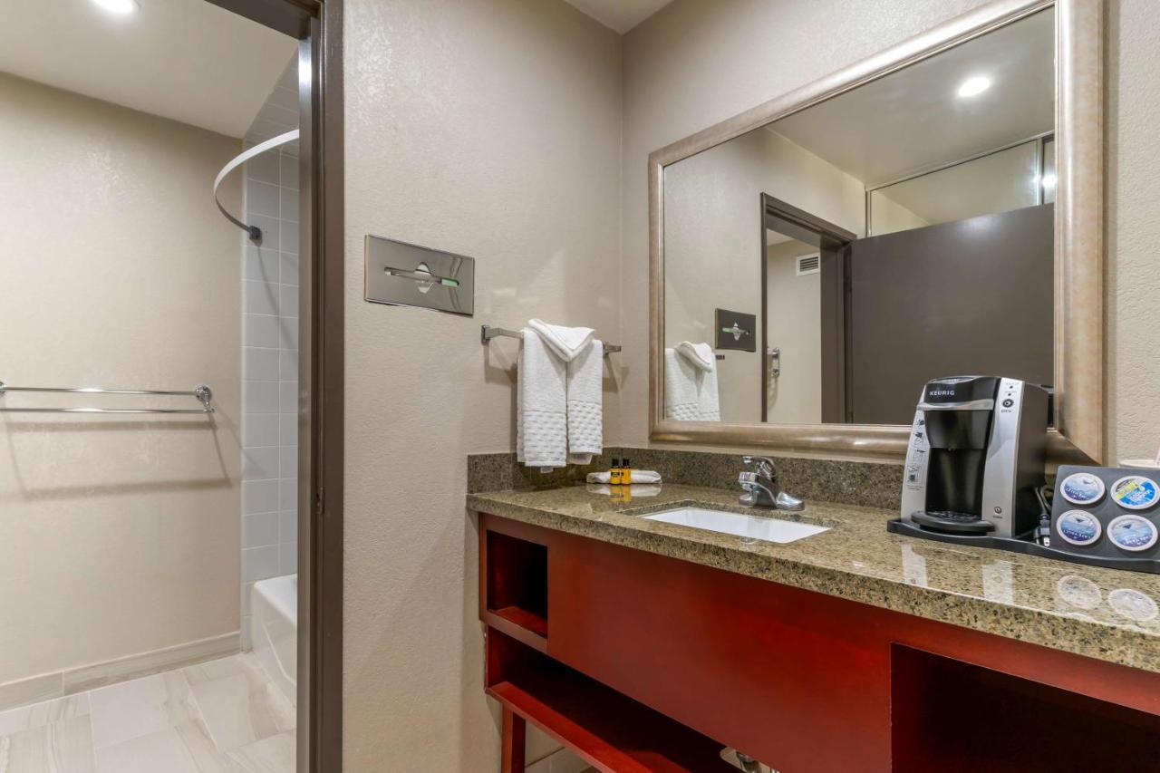 Best Western Plus Forest Park Inn Gilroy Exterior foto