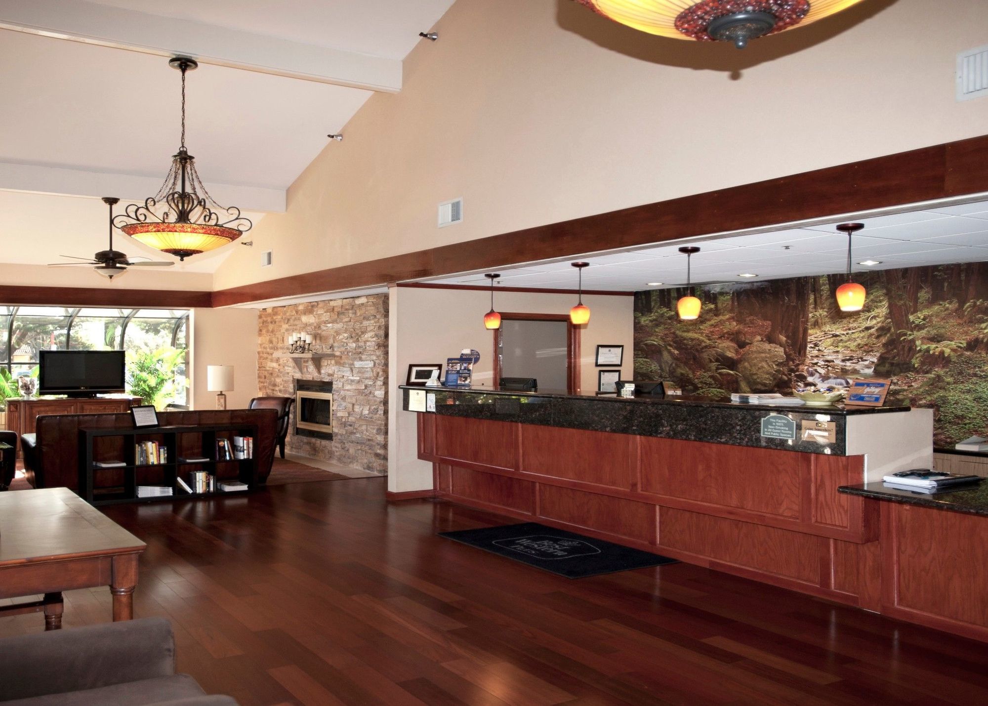 Best Western Plus Forest Park Inn Gilroy Exterior foto